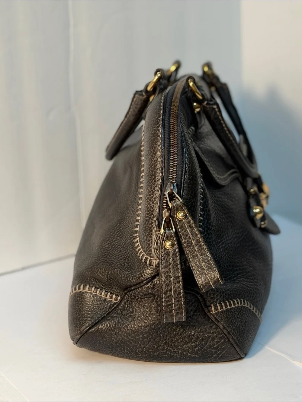 Gucci Pelham horsebit flap Leather Satchel with Gold-Tone Hardware EUC